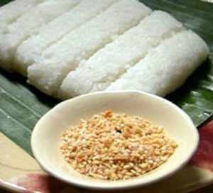 Cơm nắm lá cọ