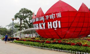 Công viên Văn Lang “thay áo mới” đón xuân