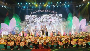 Điện Biên rực rỡ trong đêm Khai hội Hoa Ban năm 2019