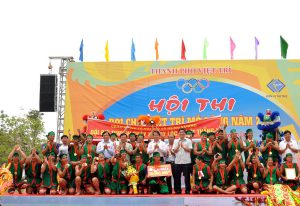 Đội chải xã Tuy Lộc, huyện Cẩm Khê giành giải Nhất Hội thi bơi chải Việt Trì mở rộng năm Mậu Tuất 2018