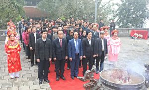 Lễ dâng hương tưởng niệm Tổ mẫu Âu Cơ ngày “Tiên thăng”