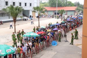 ” NÓNG” NGÀY MỞ BÁN VÉ TRỰC TIẾP