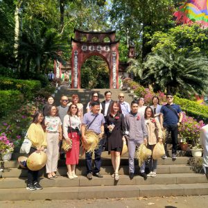 Trải nghiệm du lịch văn hóa tâm linh vùng đất Tổ