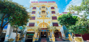 Khách sạn Nam Hồng