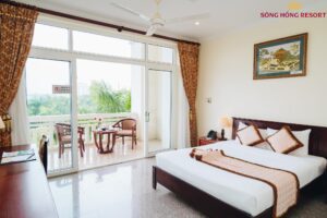 Sông Hồng Resort