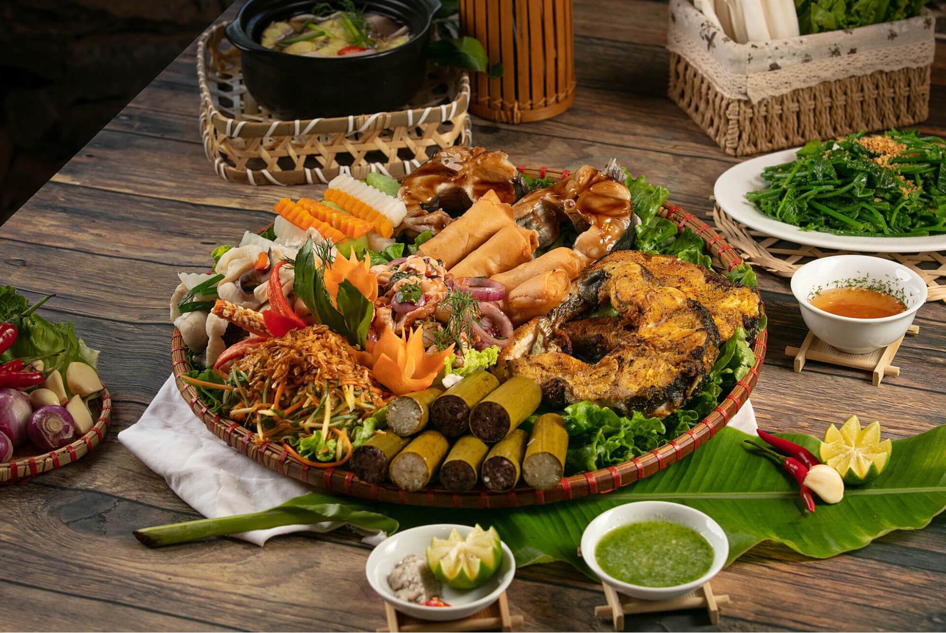 Du Lịch Lòng Hồ Hòa Bình 1 Ngày