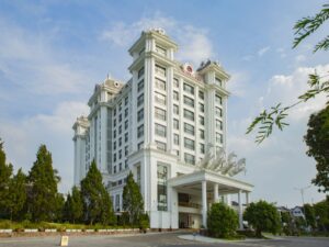 Westlake Hotel & Resort