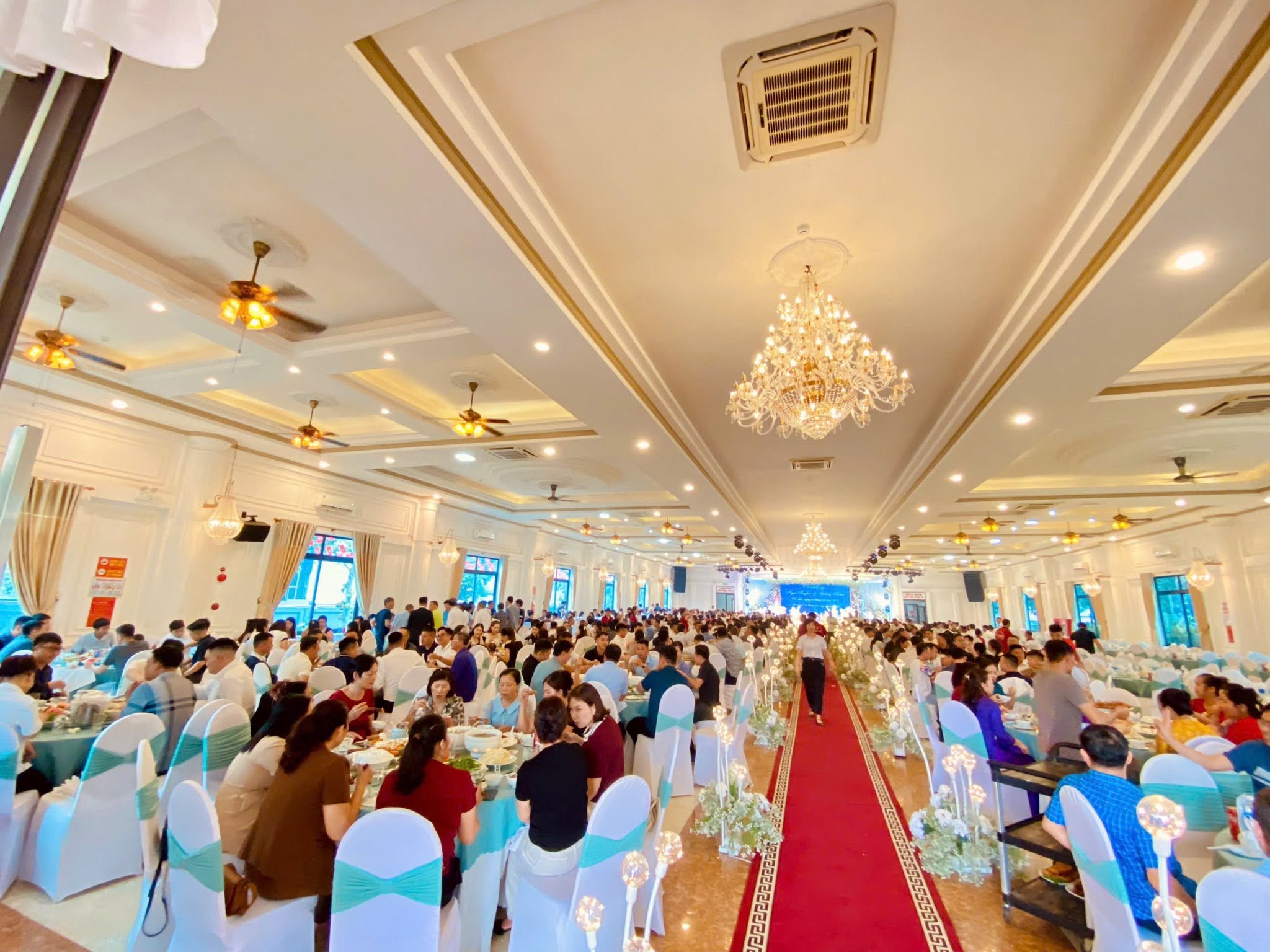 Trung Tâm Tổ Chức Sự Kiện – Nhà Hàng – Khách Sạn Kiều Anh