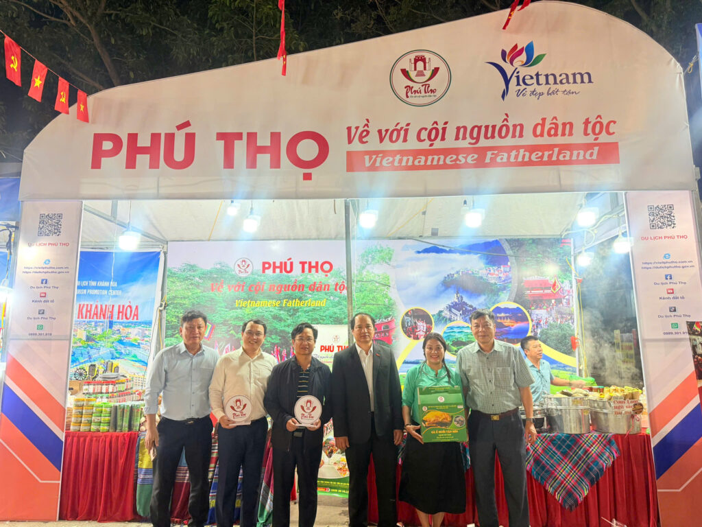 Quảng bá Du lịch Phú Thọ tại lễ hội Hoa Ban tỉnh Điện Biên năm 2026