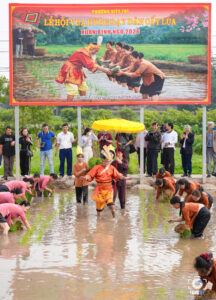 SÔI NỔI LỄ HỘI VUA HÙNG DẠY DÂN CẤY LÚA 2026