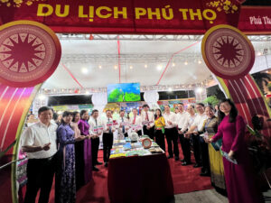 Quảng bá Du lịch Phú Thọ tại sự kiện Sắc màu Du lịch Đất Tổ 2026