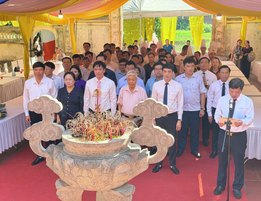 Lễ dâng hương tưởng nhớ công lao Hoàng tử Lang Liêu –  Vua Hùng thứ 7 Hùng Chiêu Vương
