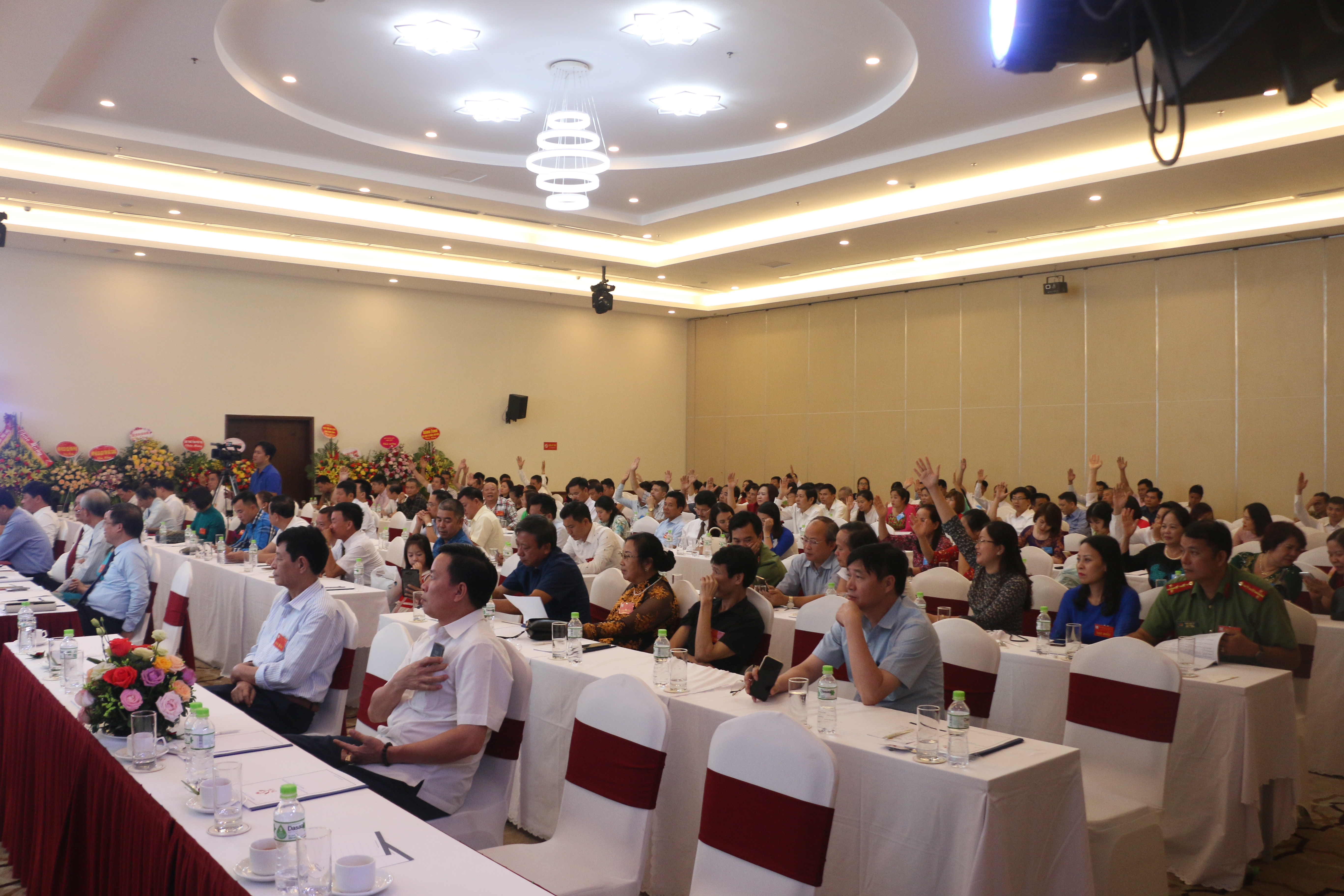 4-4