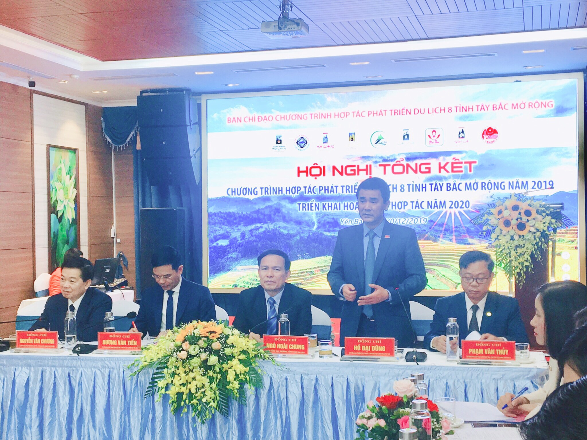 6dc3e95423bfdae183ae-1