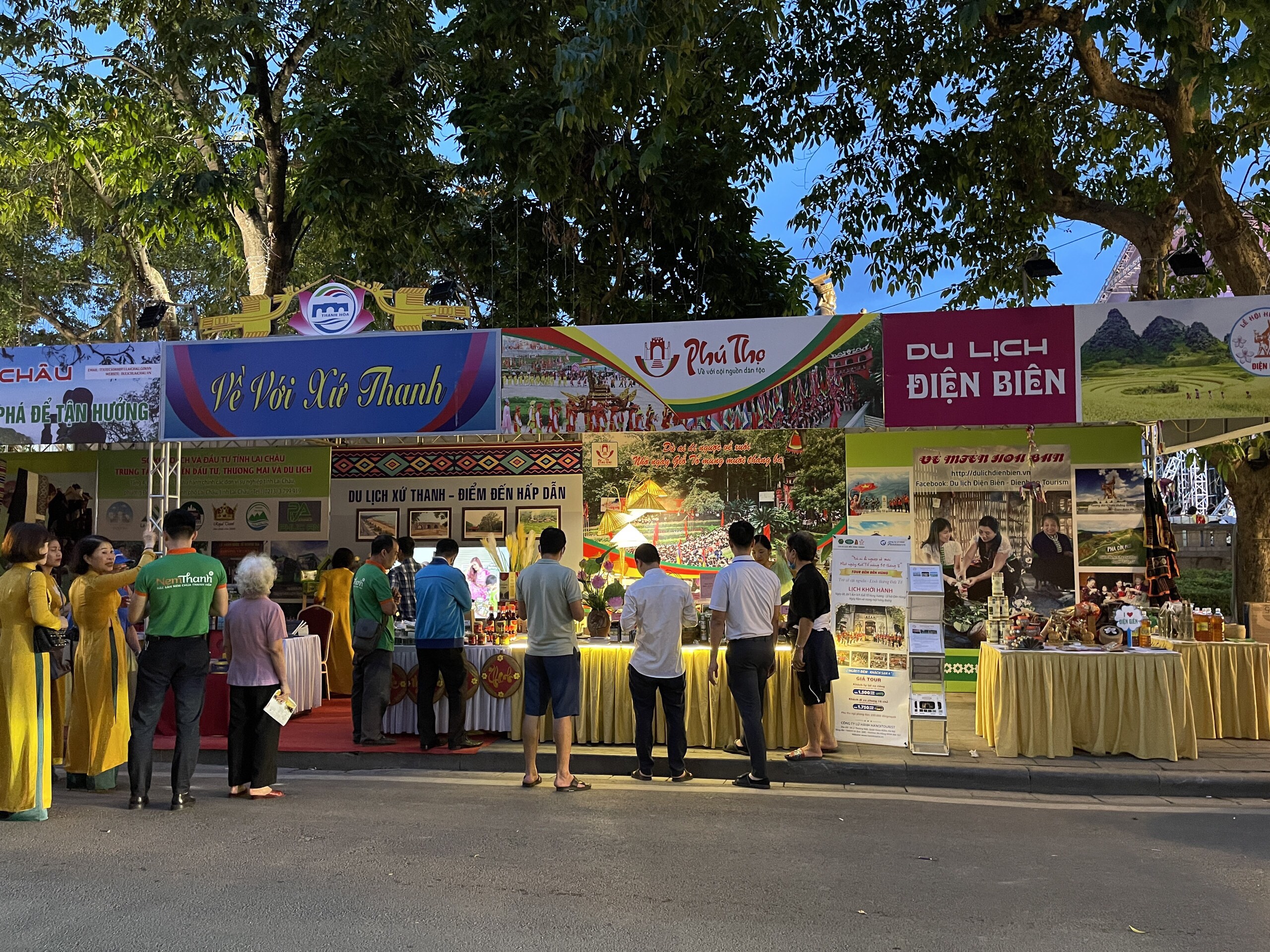 z2443251391481_9b79f7b4d8ed186614ff6232986c11ab